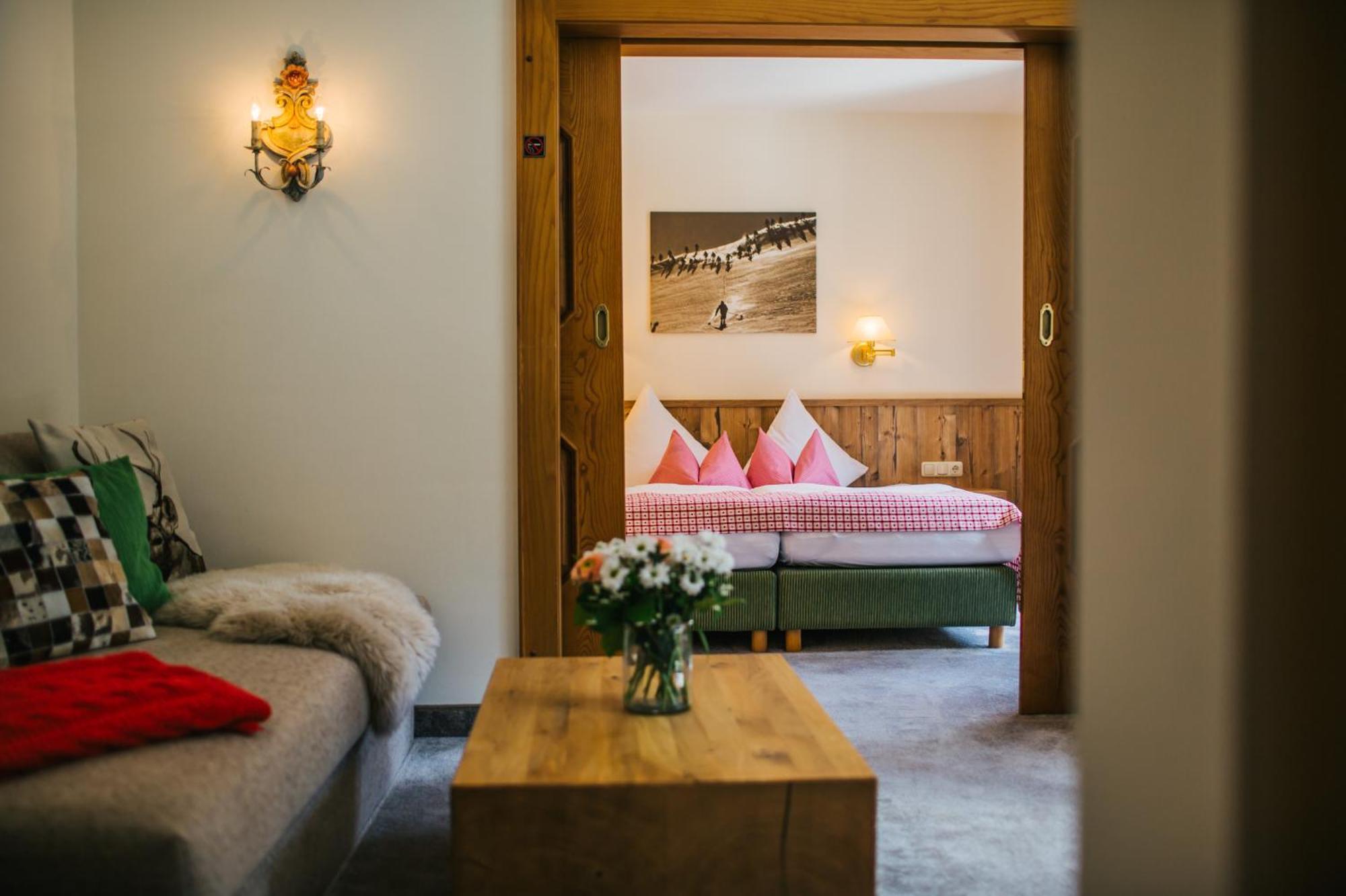 Hotel Dr Otto Murr B&B Sankt Anton am Arlberg Exteriör bild
