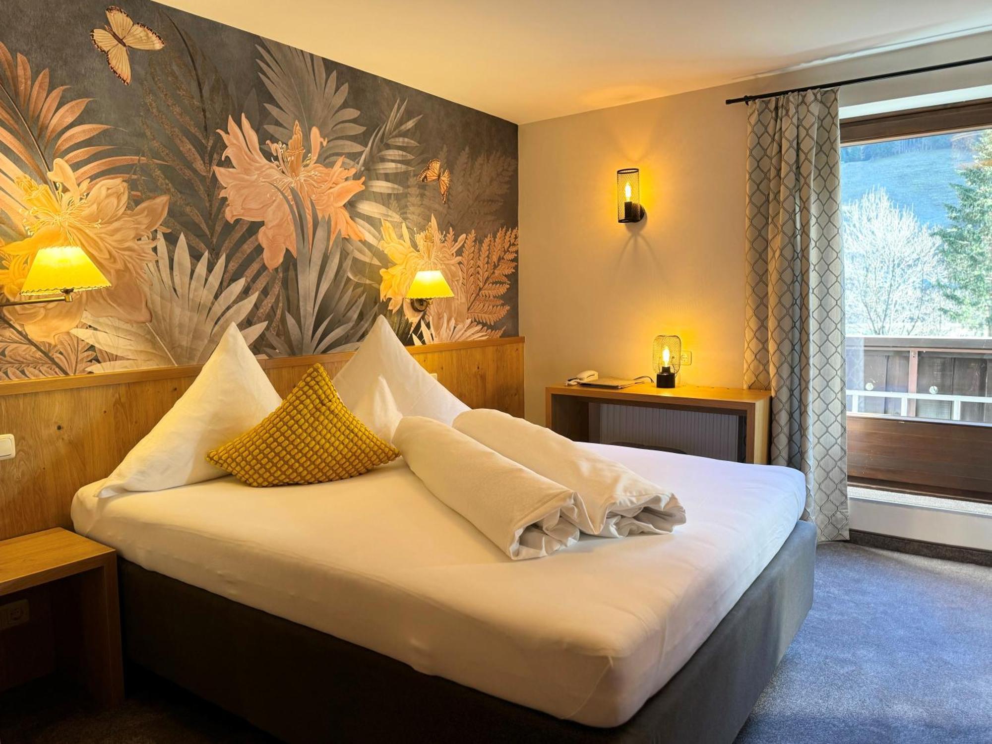 Hotel Dr Otto Murr B&B Sankt Anton am Arlberg Exteriör bild